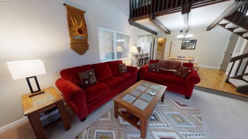 Tennis Village Apartment | 64 Tennis Village