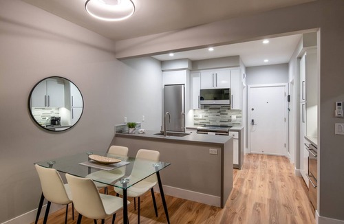 Carlsbad Condo | 645 Fresh Modern Condo Inside Resort Gates - Free Wifi - Walk to Spa