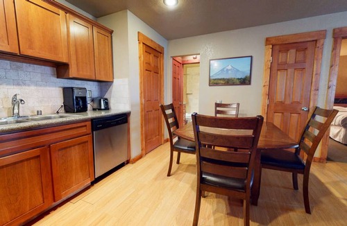 Mammoth Lakes Condo | 66 m² Condo ∙ 1 bedroom ∙ 4 guests