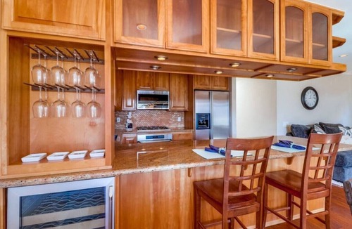 South Mission Beach Villa | 728 San Luis Rey · Spacious Beach House with Large Private Deck