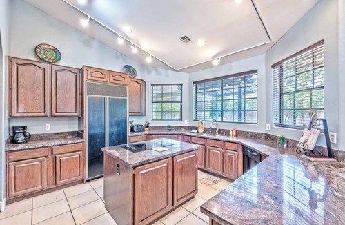 Las Vegas House | 777Rentals - 11BR/8.5BA - TUF House