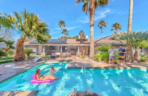 Southfork House | 777Rentals - 7BR/5BA - Serenity 2 Estate