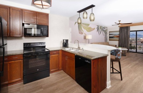 Las Vegas Apartment | 777RENTALS - Tahiti Village 2BR - Full Kitchen - Sleeps 8