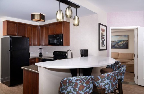 Las Vegas Apartment | 777RENTALS - Tahiti Village 2BR - Full Kitchen - Sleeps 8