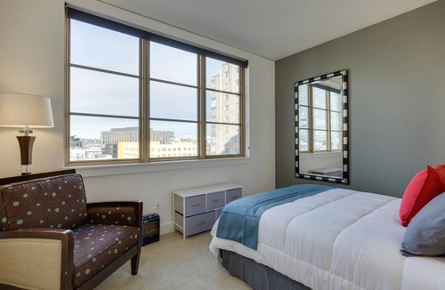 Pearl District Apartment | 79 m² Apartment ∙ 1 bedroom ∙ 2 guests