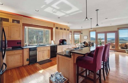 Kettle Falls House | 8,500 sq.ft. Luxurious River/Mountain View house