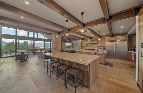 Al Tahoe House | 9 bedroom Luxury Villa by the lake with Indoor Pool