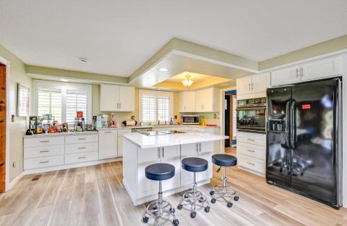 Fort Lewis House | 9 Mi to Spanaway Park: Home w/Indoor Hot Tub
