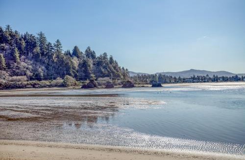 Lincoln City House | A Beachfront Fantasea