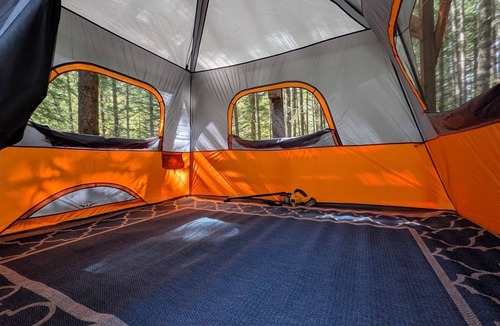 Blue River RV Rental | A beautiful pet friendly-off leash Glamping Camp