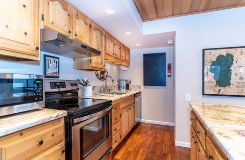 Incline Village Condo | A Cozy Family Get Away