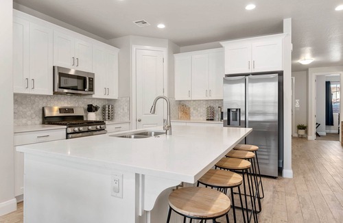 Washington House | A Family Affair, Sleeps 20 in two side-by-side units, 10 bedrooms!