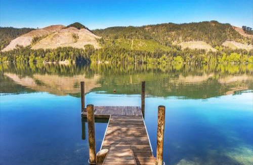 Hoodsport House | A-Frame Cabin Dock Access & Views BBQ
