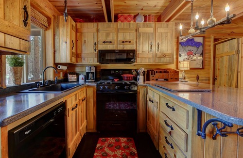 Sisters Cabin | A-Frame Cabin on 4.5 Acres - HOT TUB, Dog Friendly!