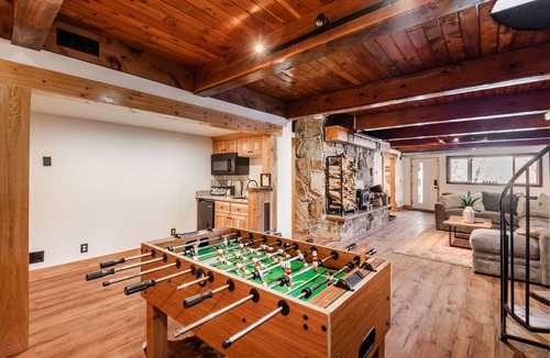 Sundance Cabin | "A" Frame of Mind - 4 bed/3 bath, Close to Resort/Hiking, Hot Tub, Sauna, Views, Outdoor Fire Pit