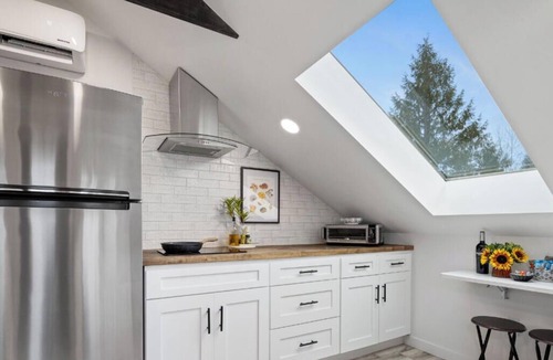 Port Angeles Cottage | A-Frame Retreat -Mountain Views Hot Tub n fire lit nights surrounded by Bamboo