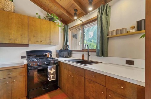 Salem House | A Full Mid-Century Experience, Quiet St