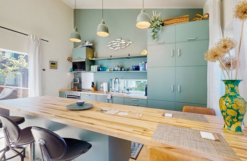 Bainbridge Island House | A Modern Island Retreat: Designed for productivity, relaxation, & extended stays