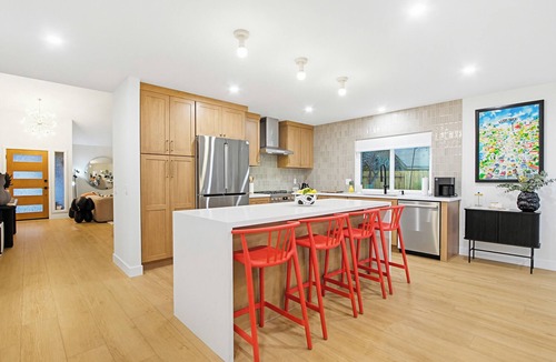 Encinitas House | A newly renovated modern retreat in coastal Encinitas, California.