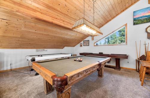 Winter Park House | A Snowmass Haven - EV, Sauna, Hot Tub - Walk to Slopes/lake