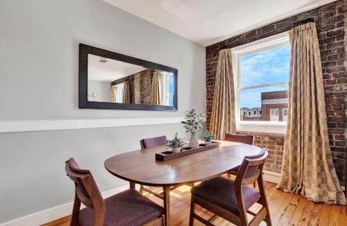 Historic District - North House | Above Broughton St 3002