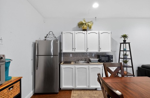 Clovis House | Academy Hills Guest Suite | Pool & Hot Tub