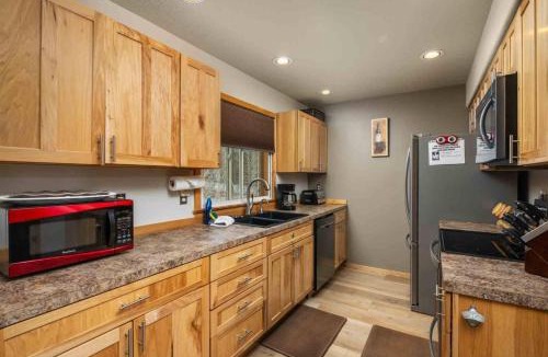 Government Camp House | Alltitude Chalet