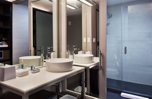 Portland Hotel | Aloft by Marriott Portland Airport at Cascade Station
