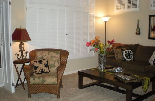 Desert Palms House | Aloha In The Desert With A Pool- 30 night minimum & 4 months winter bookings..