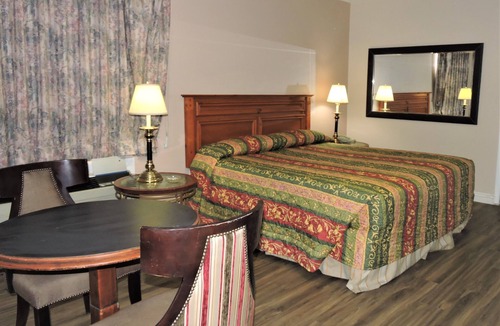 Sunrise Manor Hotel | American Inn Motel