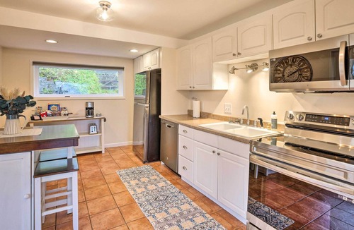 Anacortes House | Anacortes Home: Short Walk to Similk Bay!