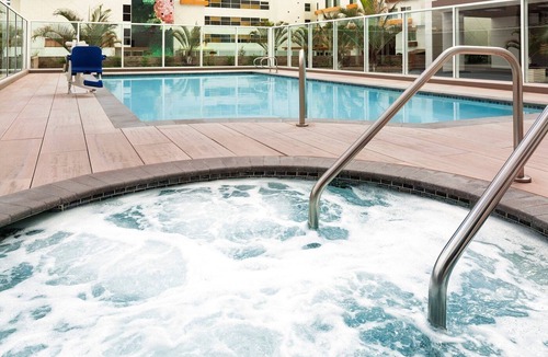 Anaheim Resort Resort | Anaheim | Couples Theme Park Getaway | Pool + Parks