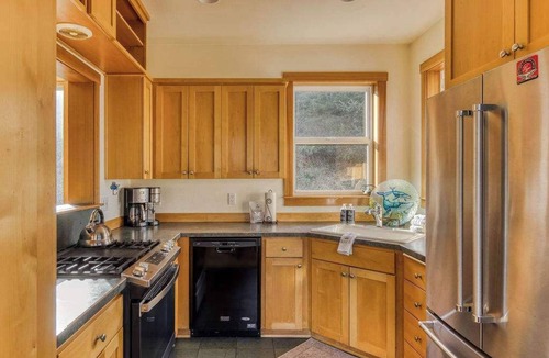 Neskowin House | Anchor House - Ocean View Home with Lookout Tower