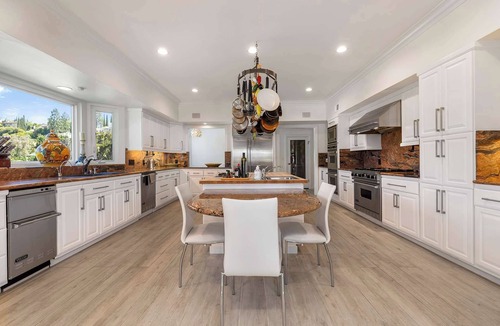 Mount Olympus House | Angeles View Estate