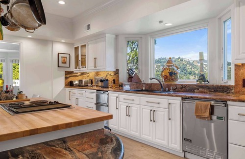 Mount Olympus House | Angeles View Estate