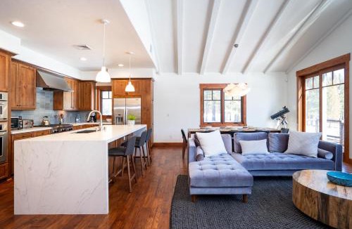 Truckee House | Annie's Loop, Gray's Crossing 10215