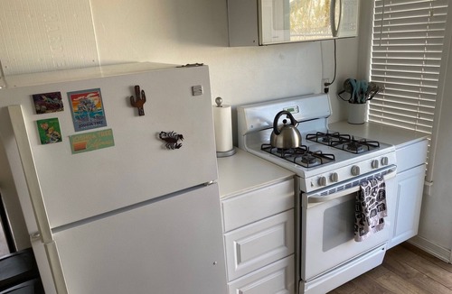 Joshua Tree Apartment | Apartment in downtown Joshua Tree - short walk to the restaurants and shops