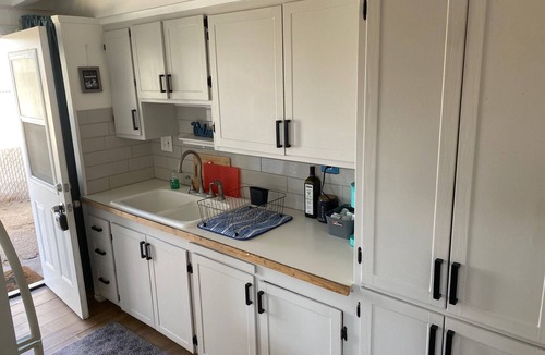 Joshua Tree Apartment | Apartment in downtown Joshua Tree - short walk to the restaurants and shops