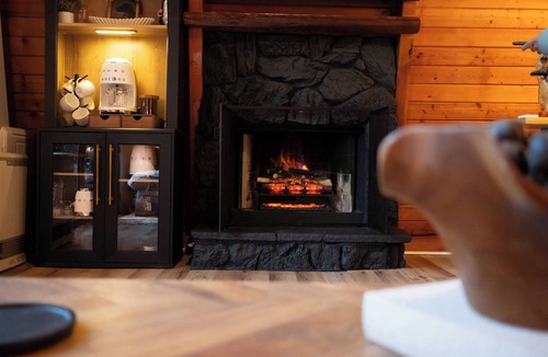 Arrowbear Lake Cabin | Arrowbear Lake: Luxe Cabin: Large Deck & Fire Pit, Workspace & Loft