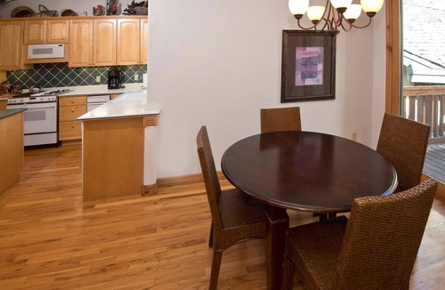 Edwards Condo | Arrowhead 254