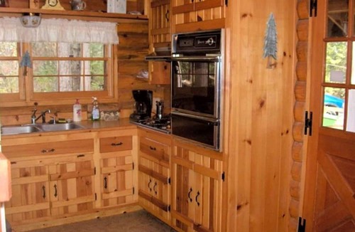 Nevada City Cabin | Authentic Log Cabin Getaway with a Hot Tub near the Yuba River in California