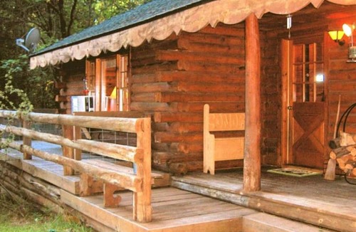 Nevada City Cabin | Authentic Log Cabin Getaway with a Hot Tub near the Yuba River in California