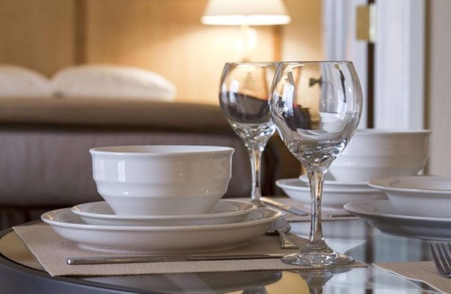 Callender Hotel | Avila Escape: Kitchen + Balcony + Pool Near Attractions - 2 Units