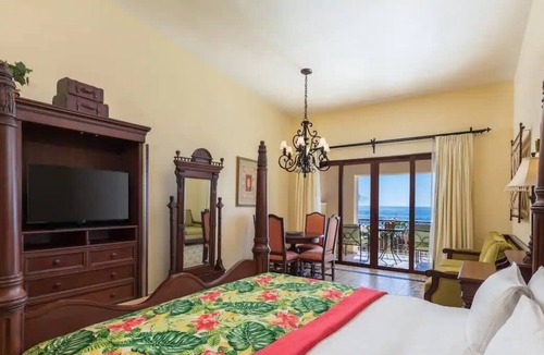 Cabo San Lucas Apartment | Awesome 2BR Family Suite at Cabo San Lucas