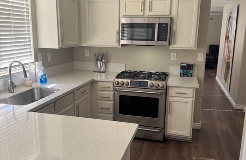 Enterprise House | Awesome 4-bedroom house with AC in vibrant Las Vegas