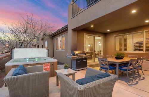 Santa Clara House | Awesome Arcade House: Private Hot Tub, Game Room, Theater!