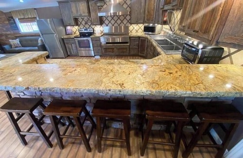 Kanab House | B2G1 Downtown Kanab Cottage + Casita—Walk to Dining Trails Parks—Near Zion Bryce