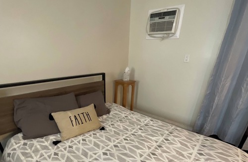 Chatsworth Apartment | Back guest house