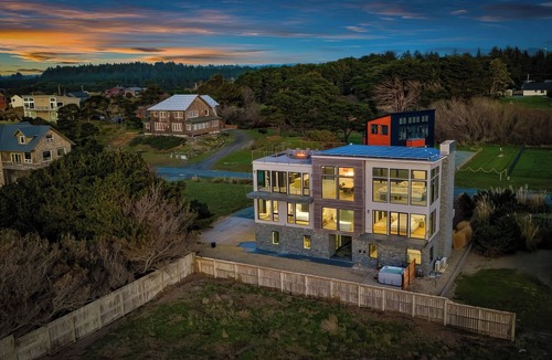 Bandon House | Bandon Coast/Bandon Dunes, Ocean views & Hot Tub