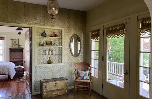 Polk County House | Barn Owl Hill Farm 1911 farm home w vineyard view